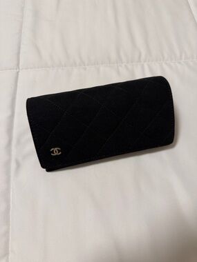 CHANEL SUNGLASS CASE